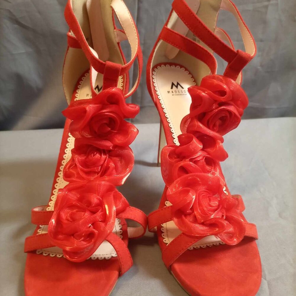 Madison Blaire Suede Red Heels Sz 11